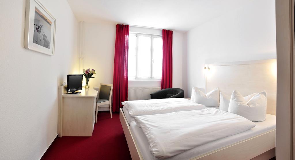 Apart Hotel Ferdinand Berlin Berlim Exterior foto