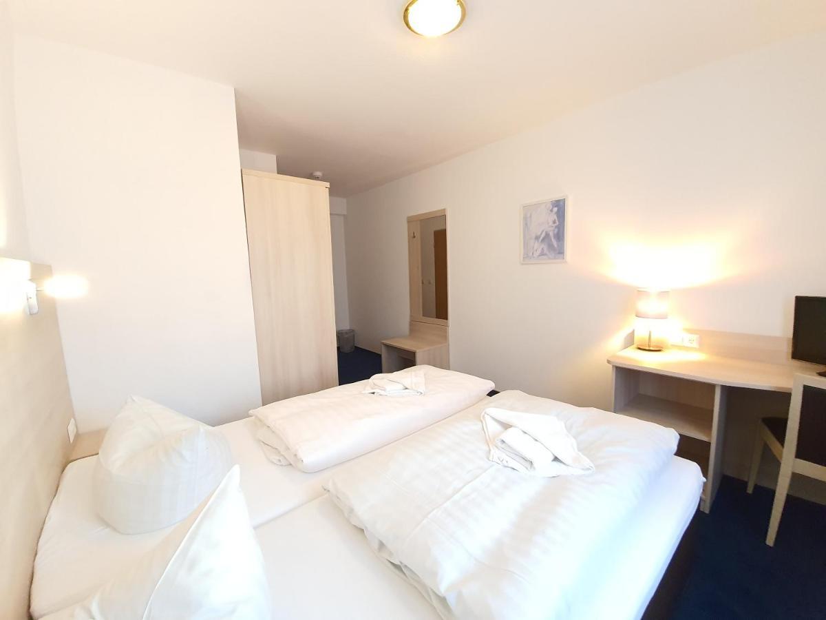 Apart Hotel Ferdinand Berlin Berlim Exterior foto